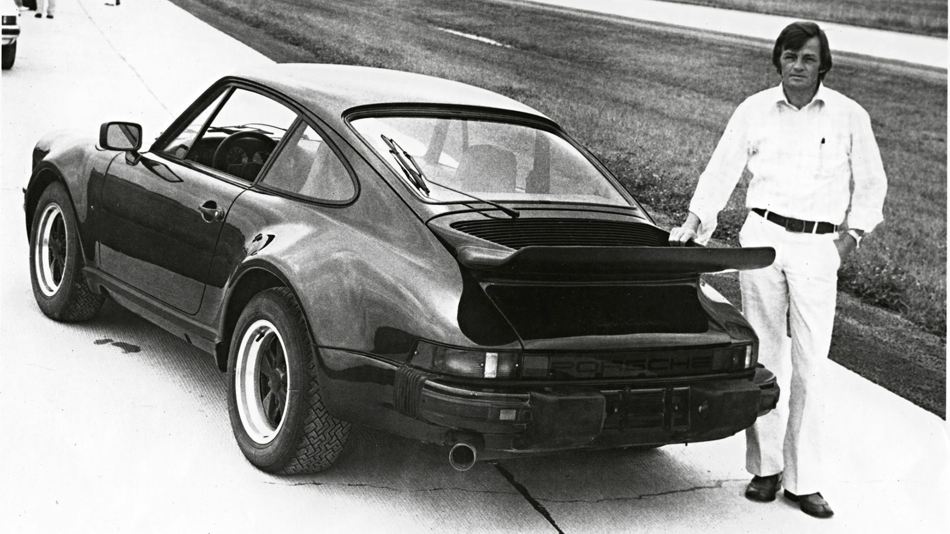 Porsche 911 2nd gen full image