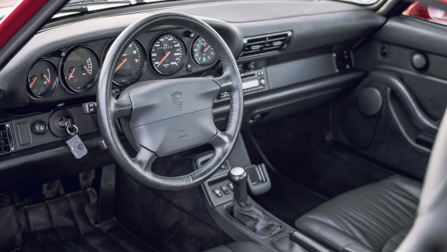 Porsche 911 993 inside