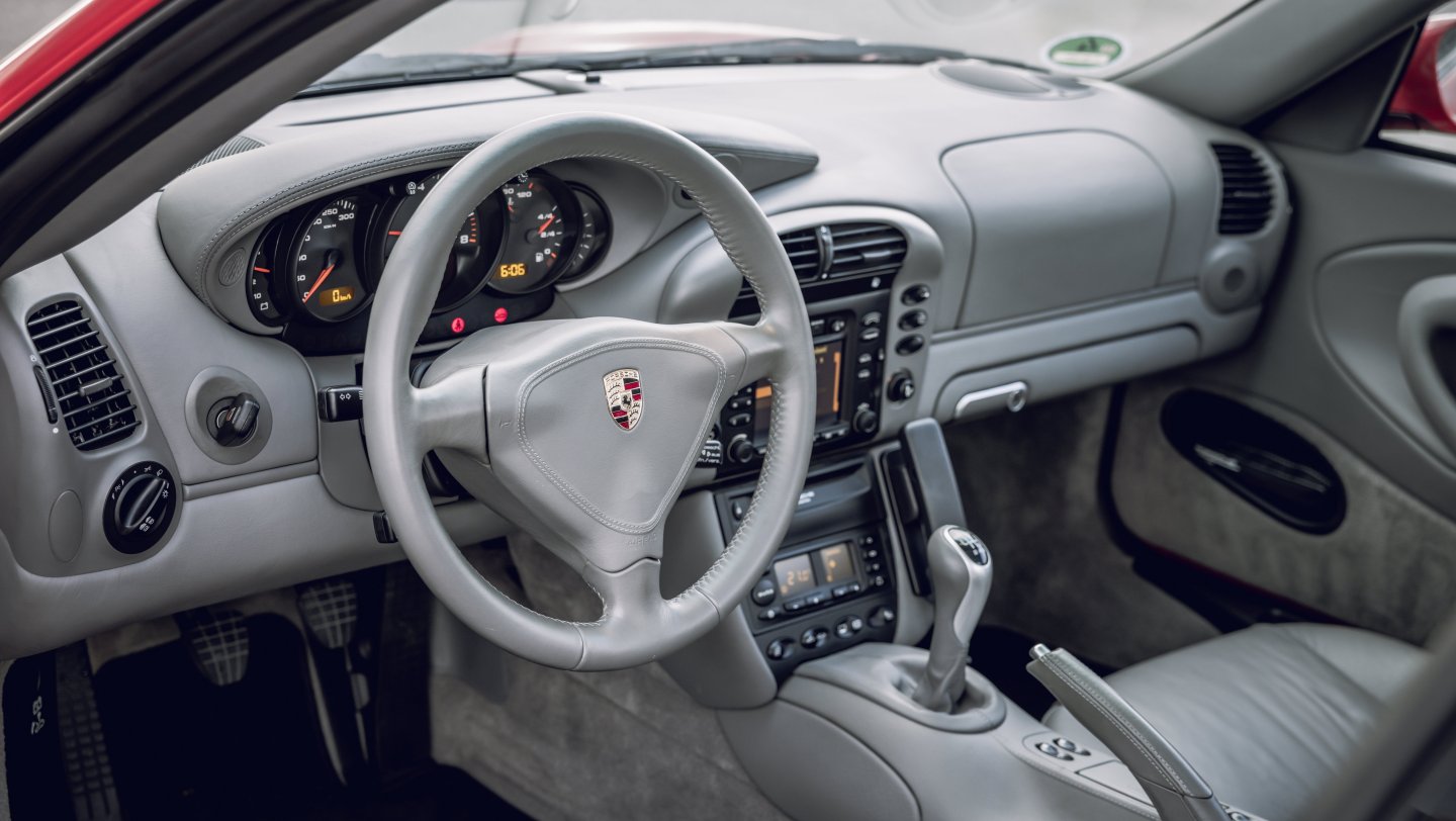 Porsche 911 996 detail