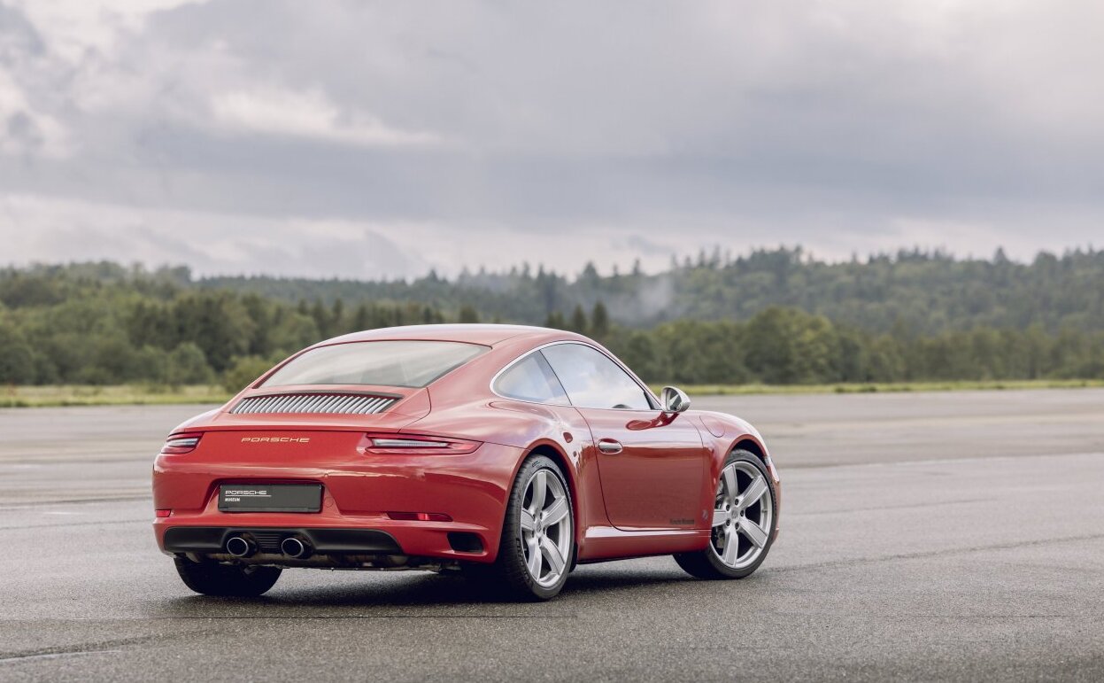 Porsche 911 seventh gen Info