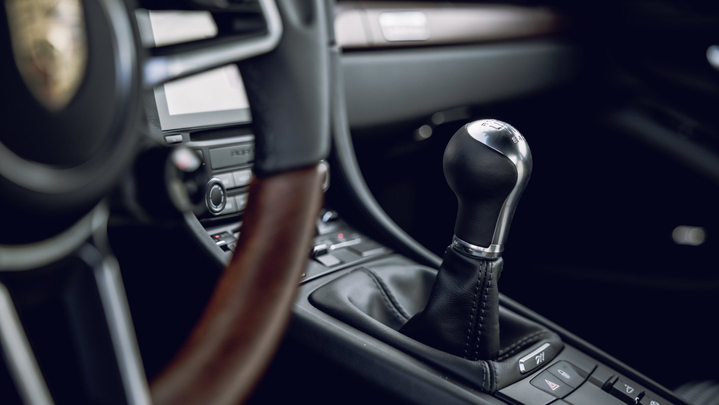 911 Seven-speed manual transmission Image