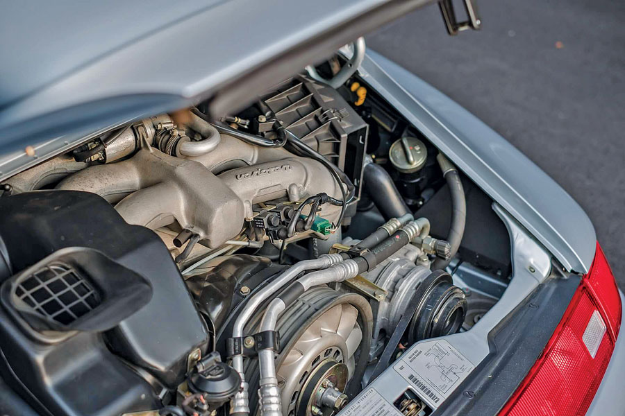 911 Twin-turbo system Image